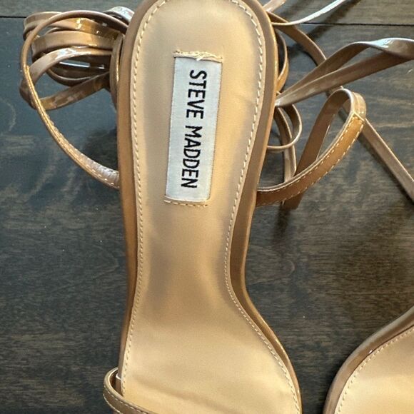 Steven Madden Strappy Sandals Lace Up Size 9 Tan - Picture 4 of 10